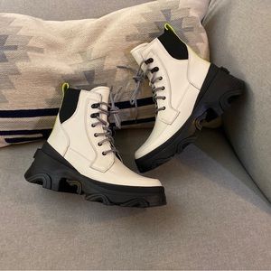 SOREL Brex Lace Boot Chalk Black Waterproof Leather Rain Boot - 8 size NWT